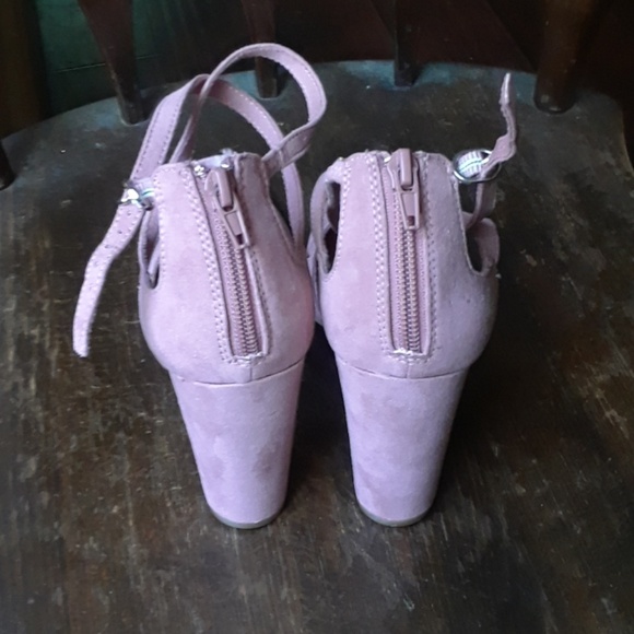 Cute pink heels - Picture 2 of 5